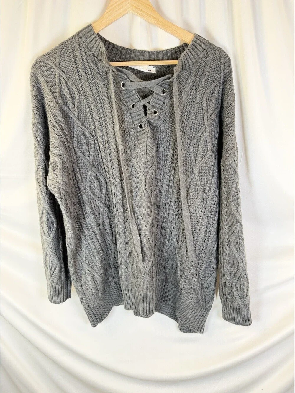 Haptics by Holly Harper Women Gray Lace Up V Neck Cable Knit Med Oversized